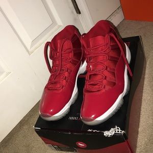 Jordan 11s